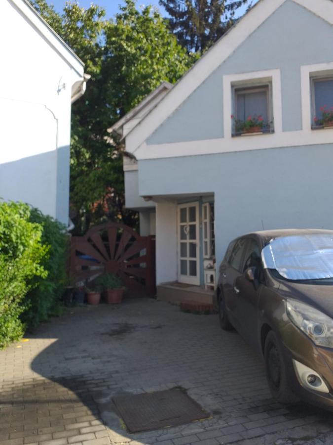 Galeria Villa Veszprém Екстериор снимка